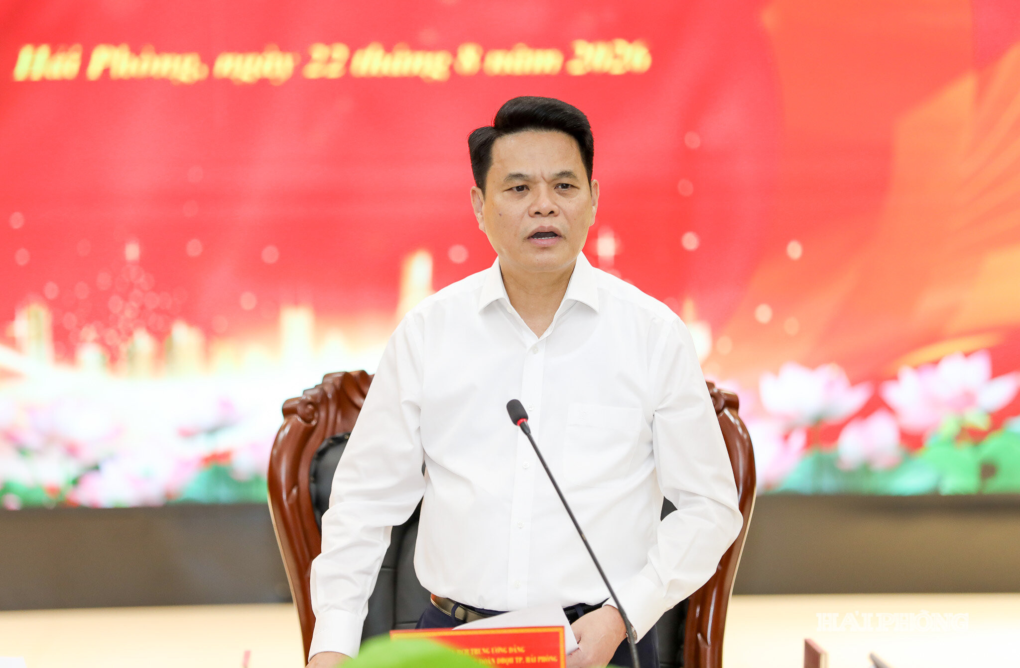 Đồng chí Lê Ngọc Châu, Ủy viên Trung ương Đảng, Bí thư Thành ủy, Trưởng đoàn Đại biểu Quốc hội thành phố Hải Phòng phát biểu kết luận