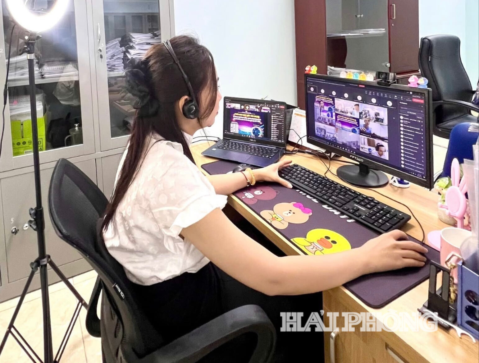 Nhà tuyển dụng và người lao động tham gia phiên tư vấn, giới thiệu việc trực tuyến tháng 6/2026.