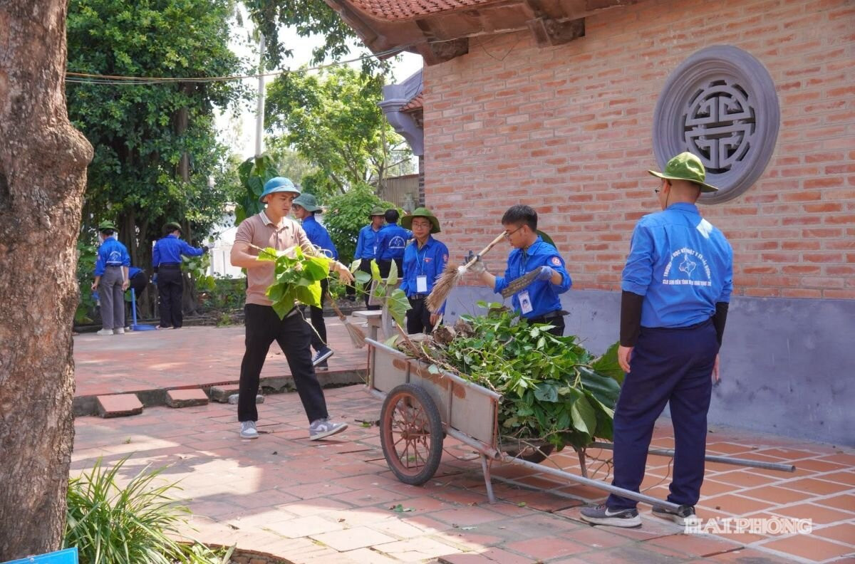 ve-sinh-moi-truong.jpg