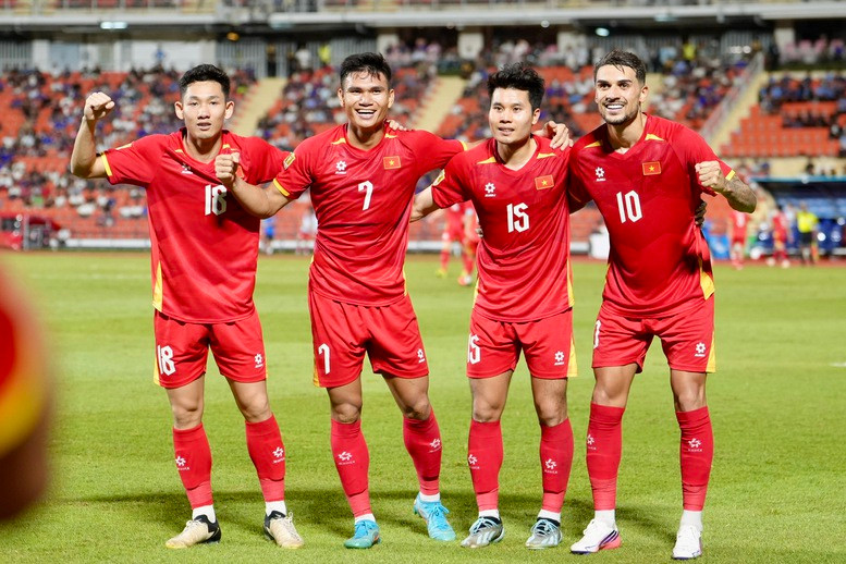 viet-nam-1-0375402126a29c0ac0b587e5ce292e48.jpg
