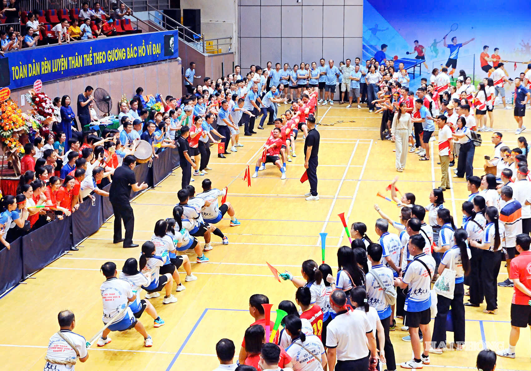 hoi-thao-quy-tdnd-3.jpg