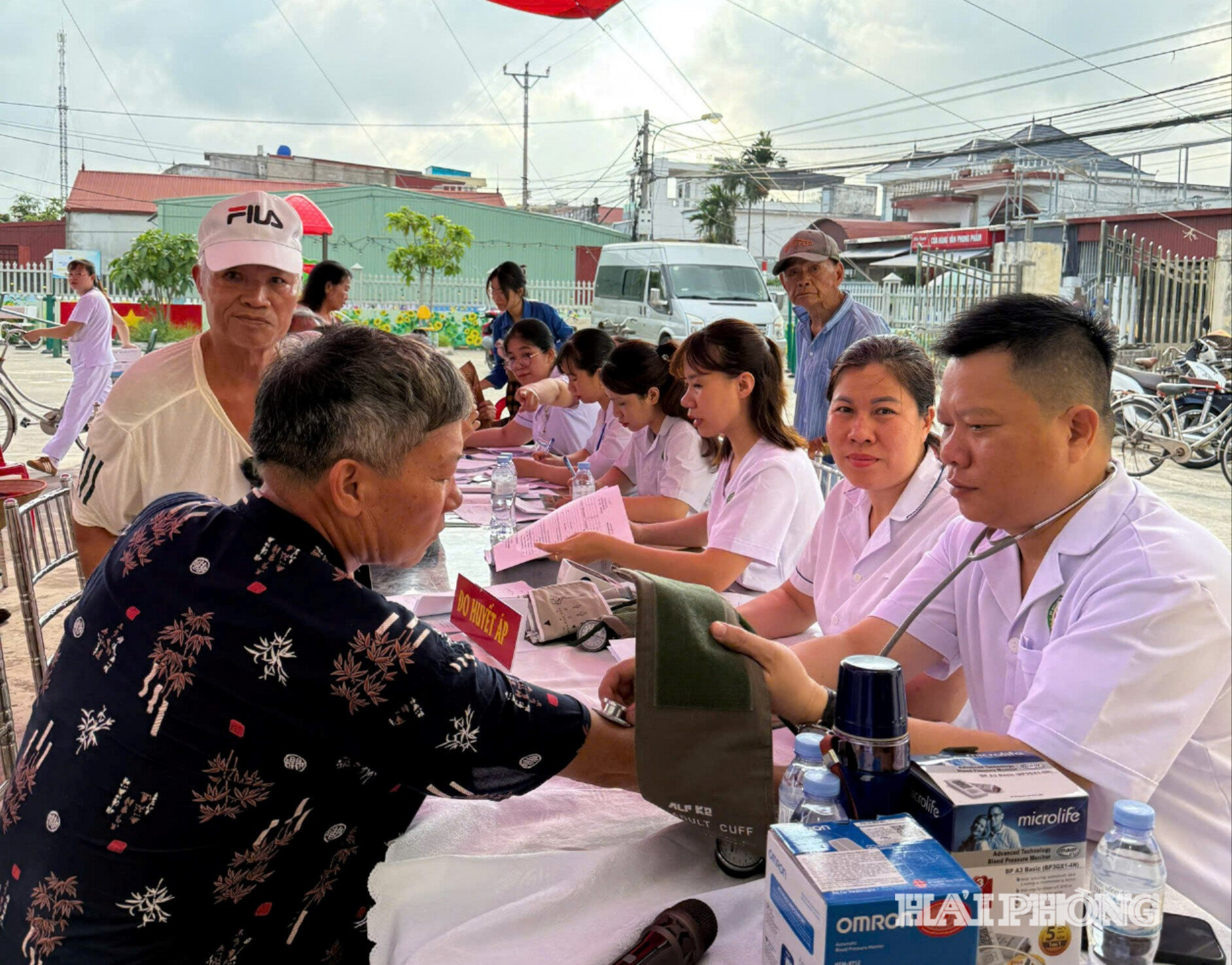 Hơn 800 người cao tuổi tại phường Nam Đồ Sơn được khám bệnh miễn phí từ đầu năm 2026 tới nay.