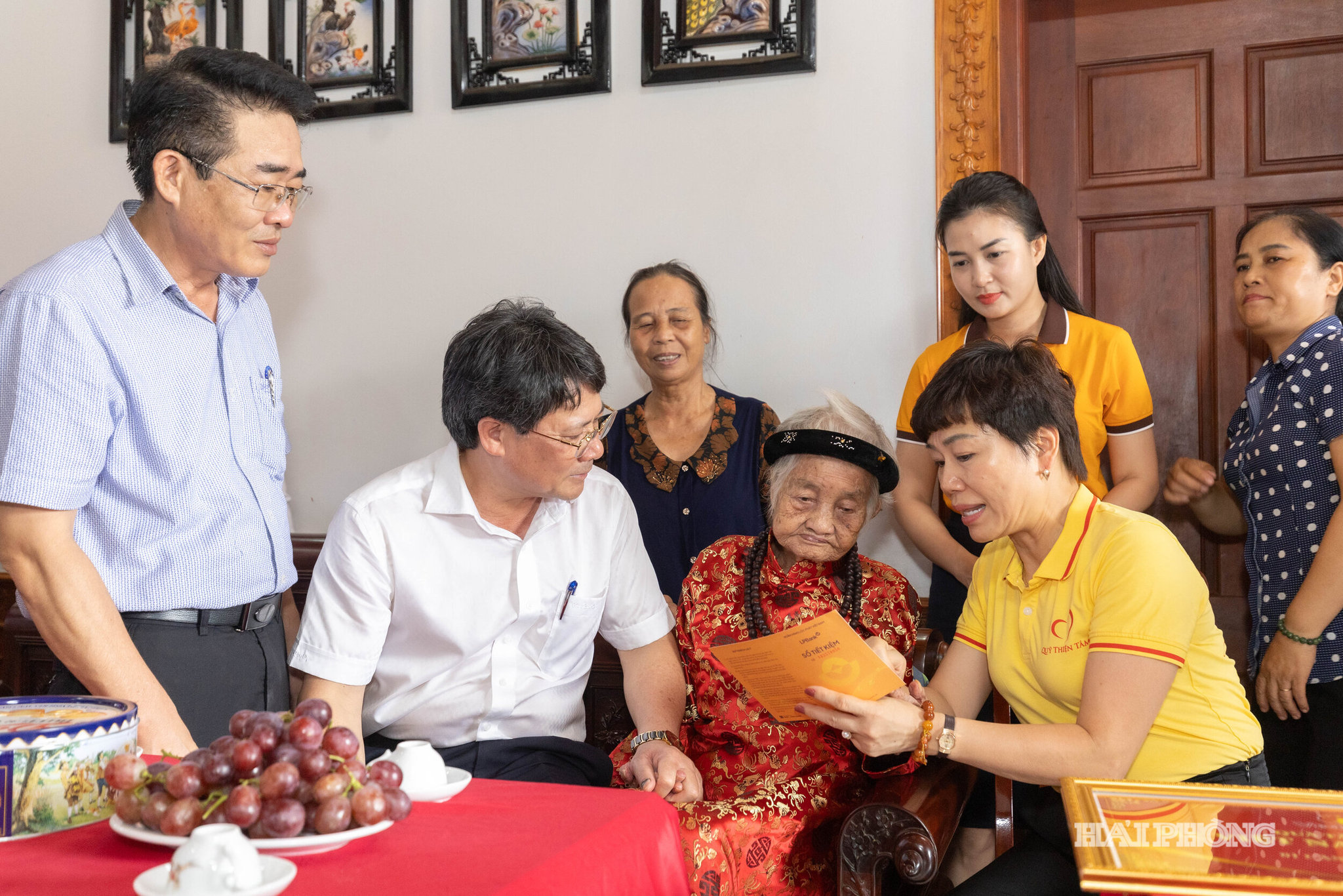 me-viet-nam-anh-hung-6.jpg