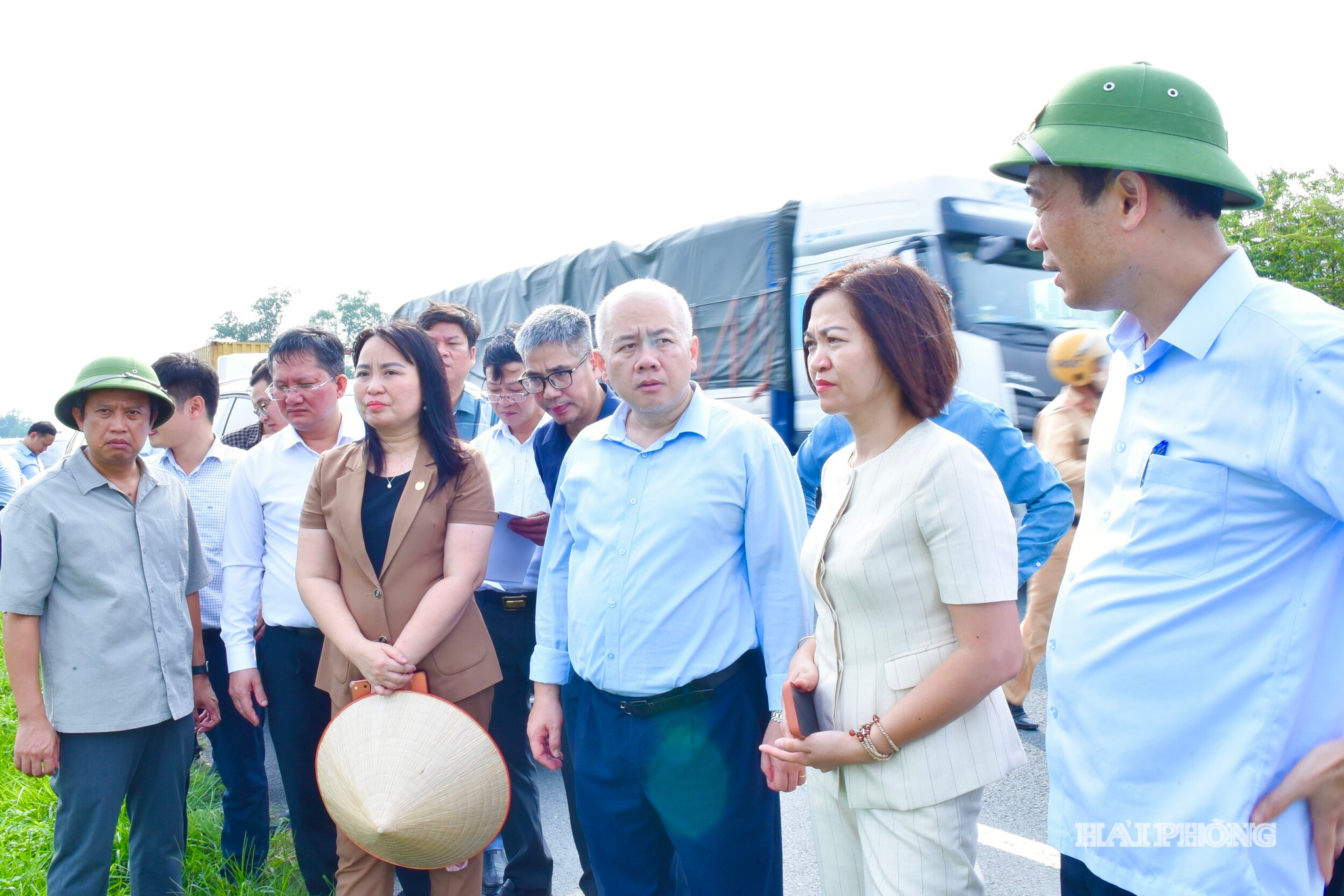 Đồng chí Đỗ Thành Trung, Phó Bí thư Thành uỷ, Chủ tịch UBND thành phố kiểm tra tiến độ triển khai dự án Khu đô thị Hoàng Xá, xã An Lão.