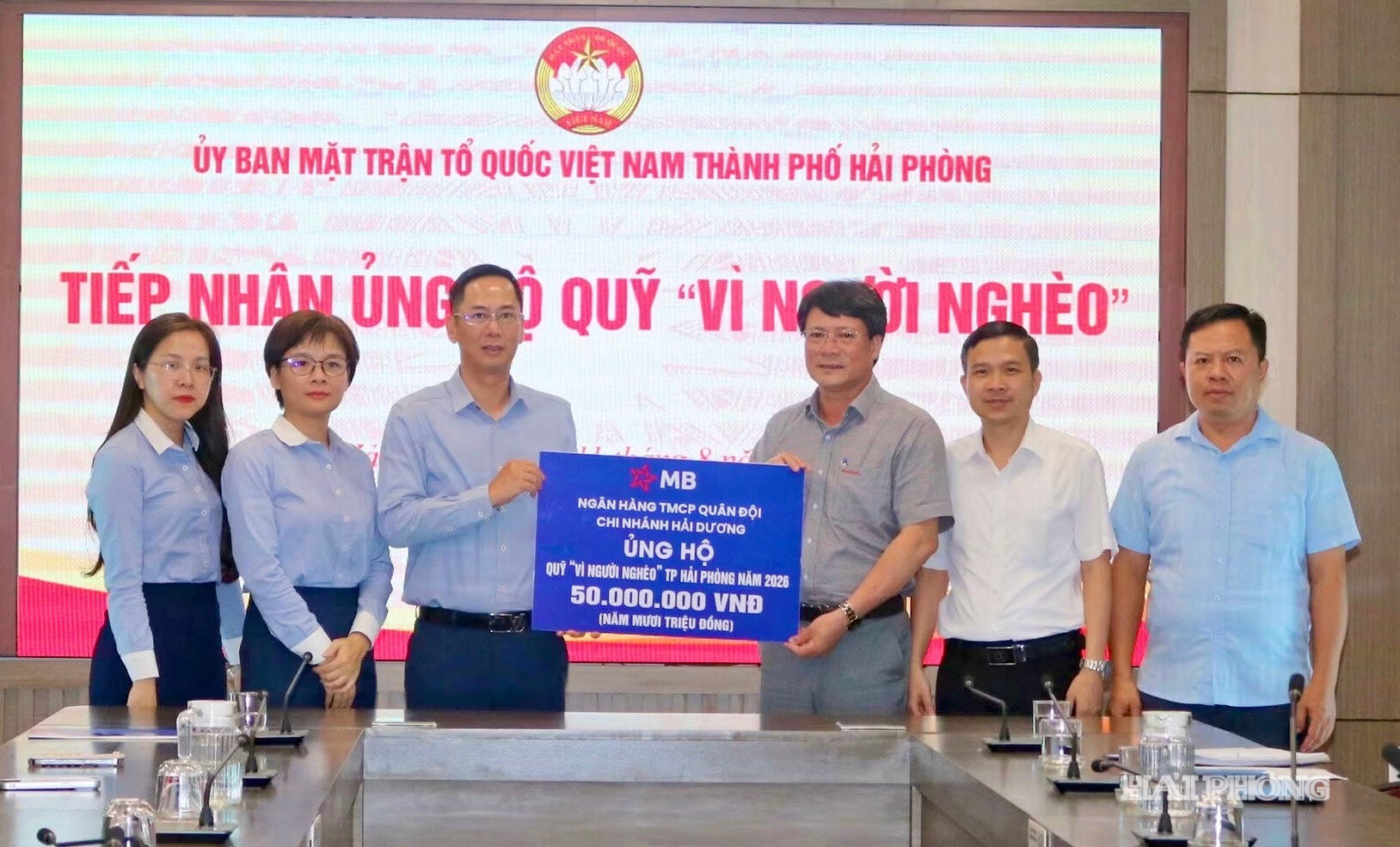 Các doanh nghiệp, đơn vị ủng hộ Quỹ Vì người nghèo của thành phố Hải Phòng.