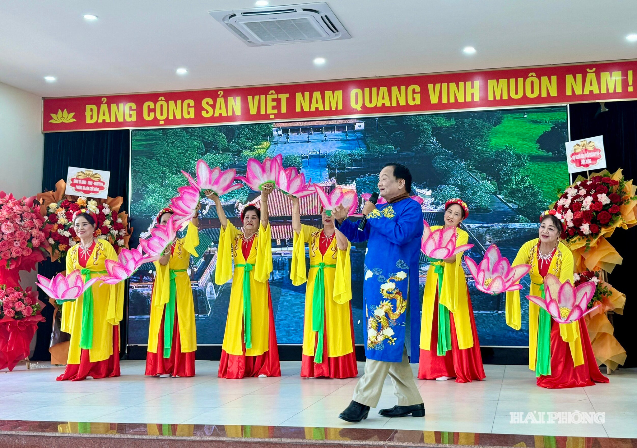 nguoi-cao-tuoi-59.jpg