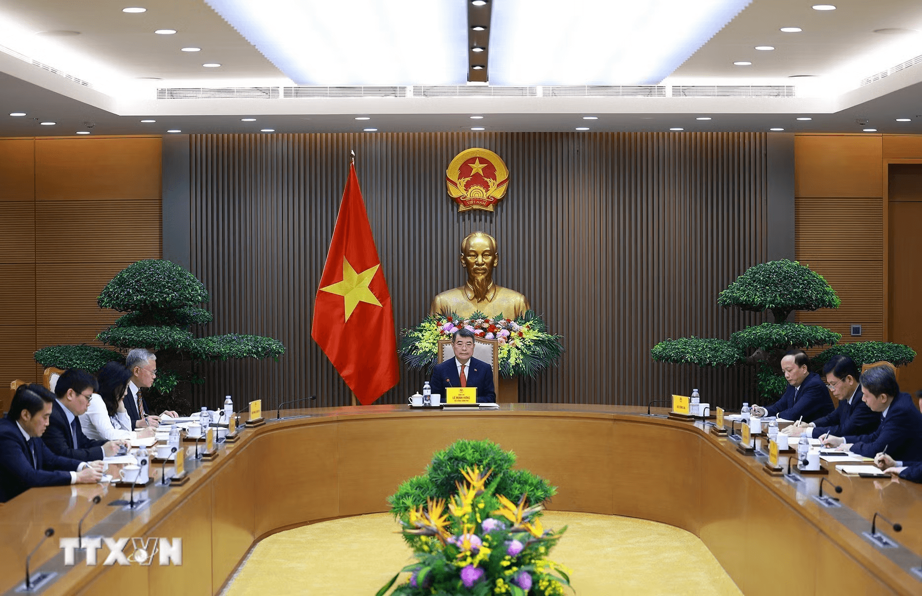 thu-tuong-dien-dam-duc-78e80e64892b99d09734339ffa35a582.png