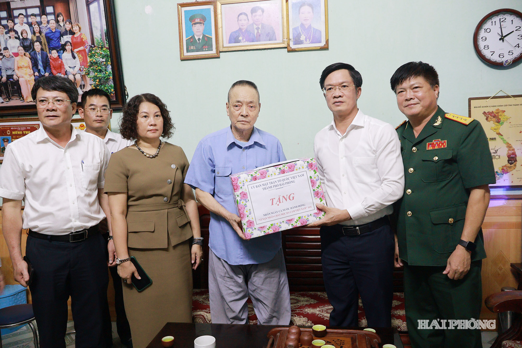 tang-qua-af997be47b70c1871a42ffe607b37f60.jpg