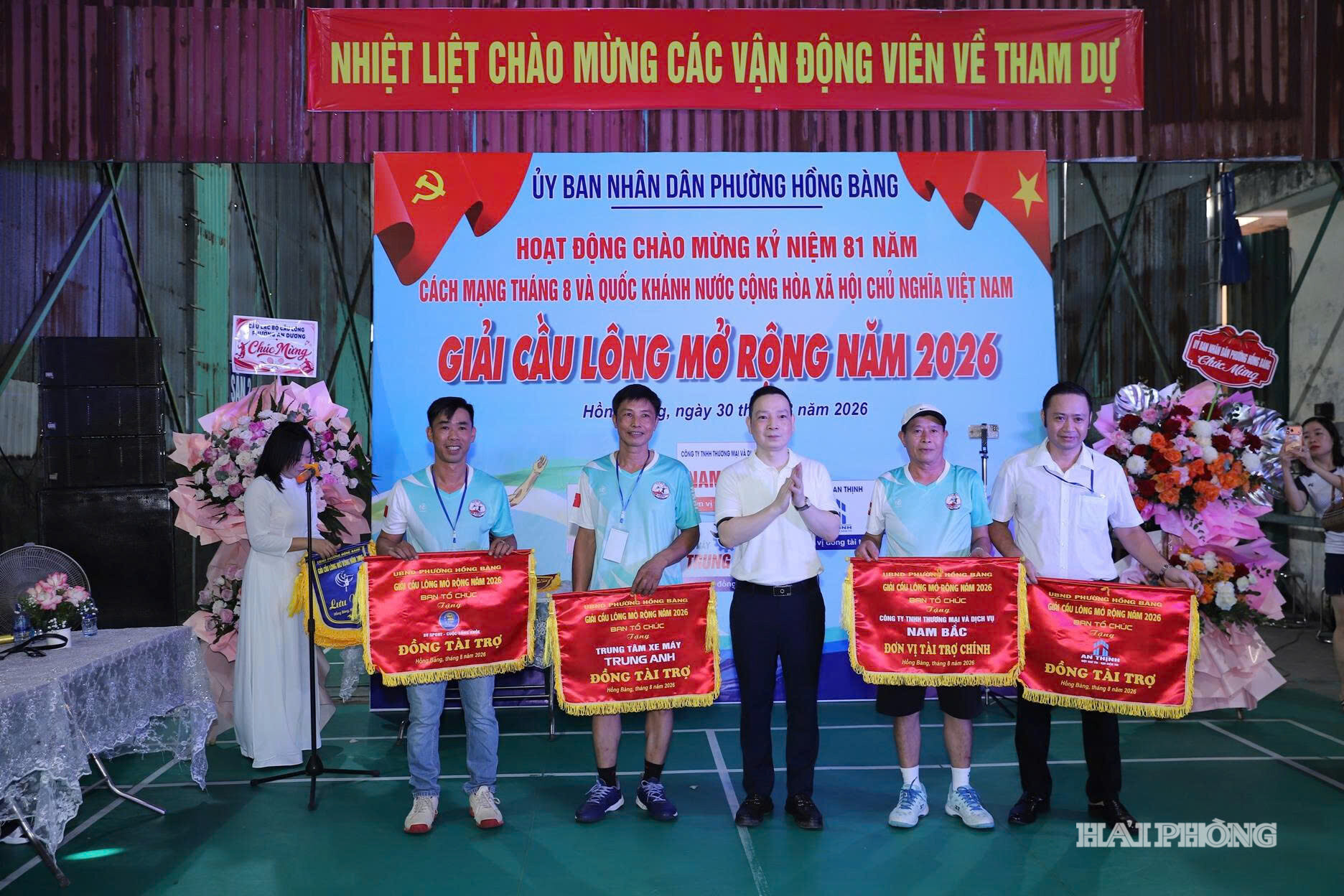cau-long-hb4.jpg