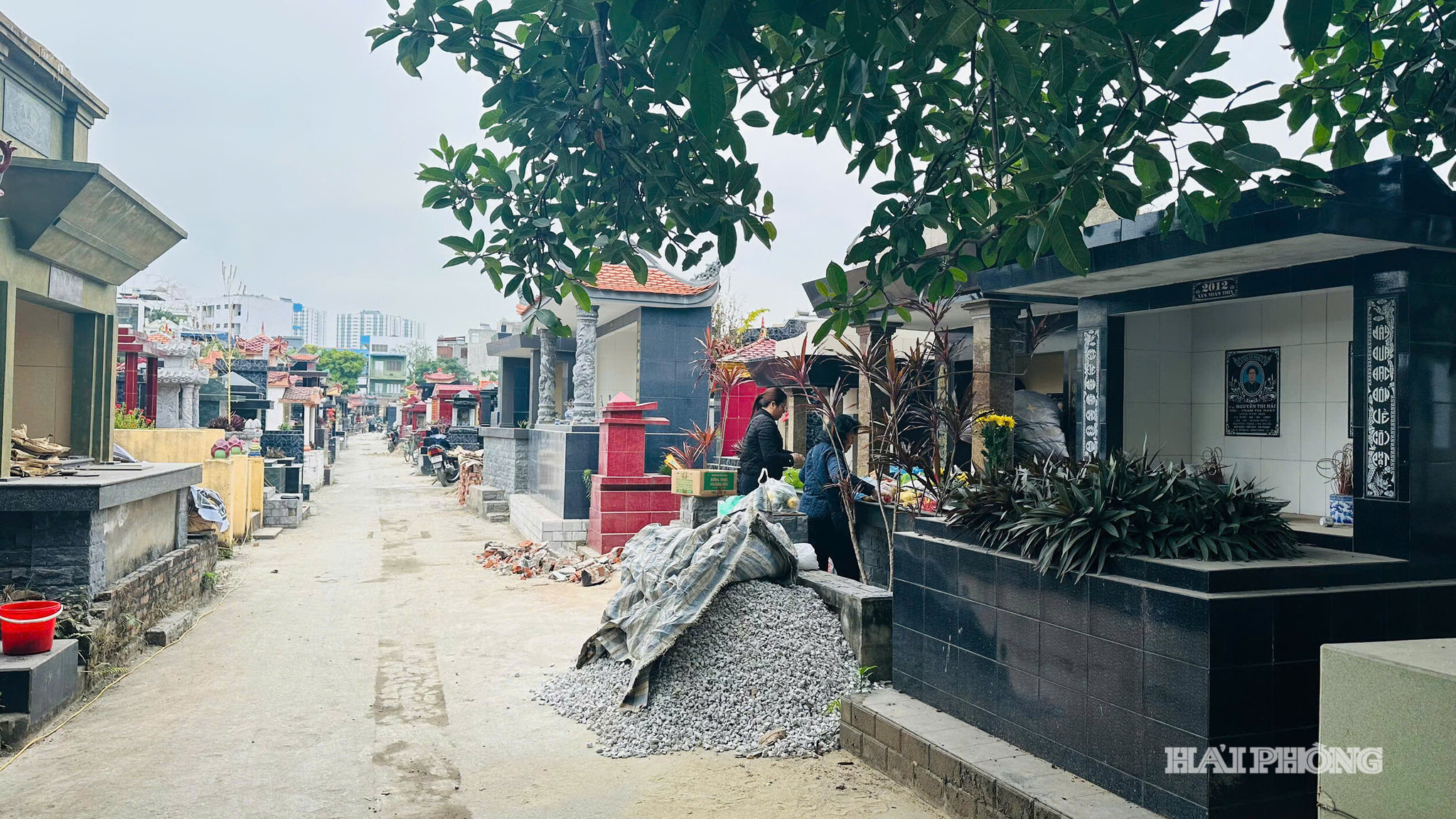 dat nghia trang (3)