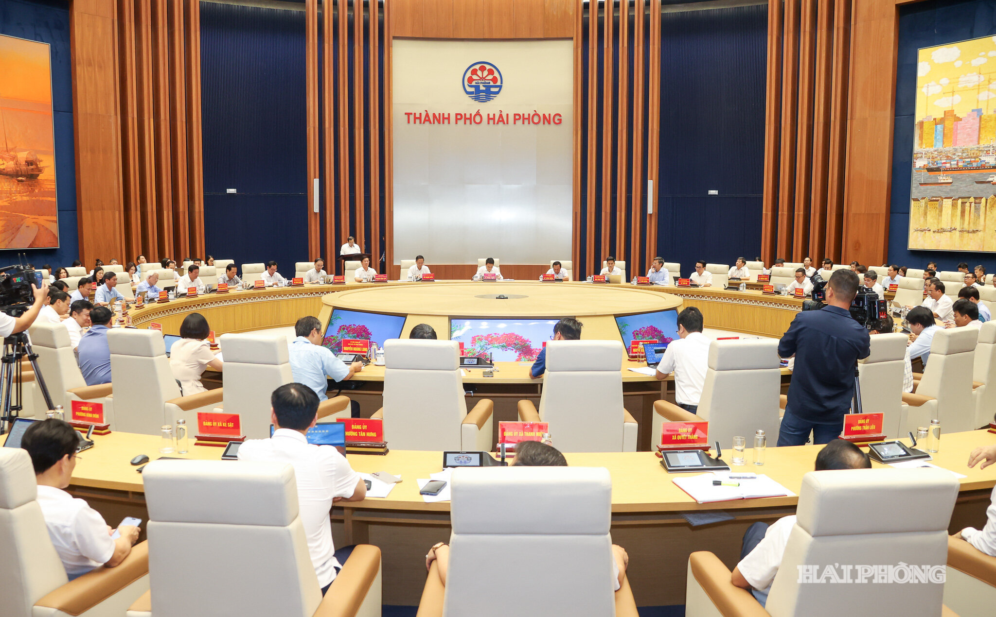 Quang cảnh hội nghị
