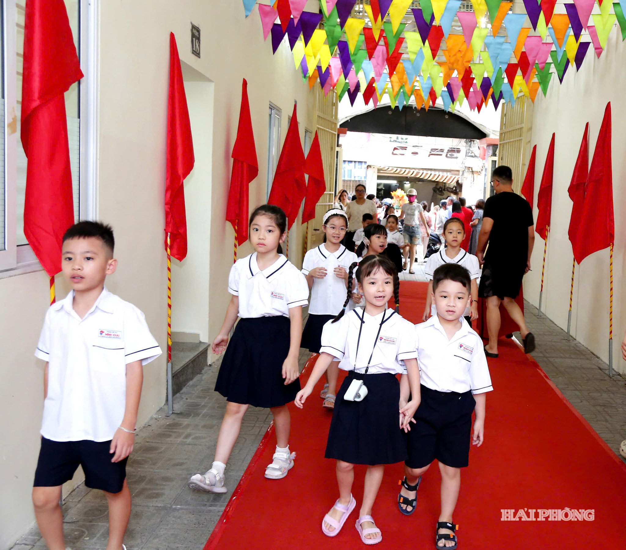 minh-khai-2.jpg