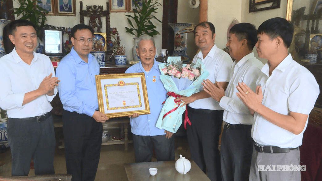 ONG THUONG TAI NHA 3