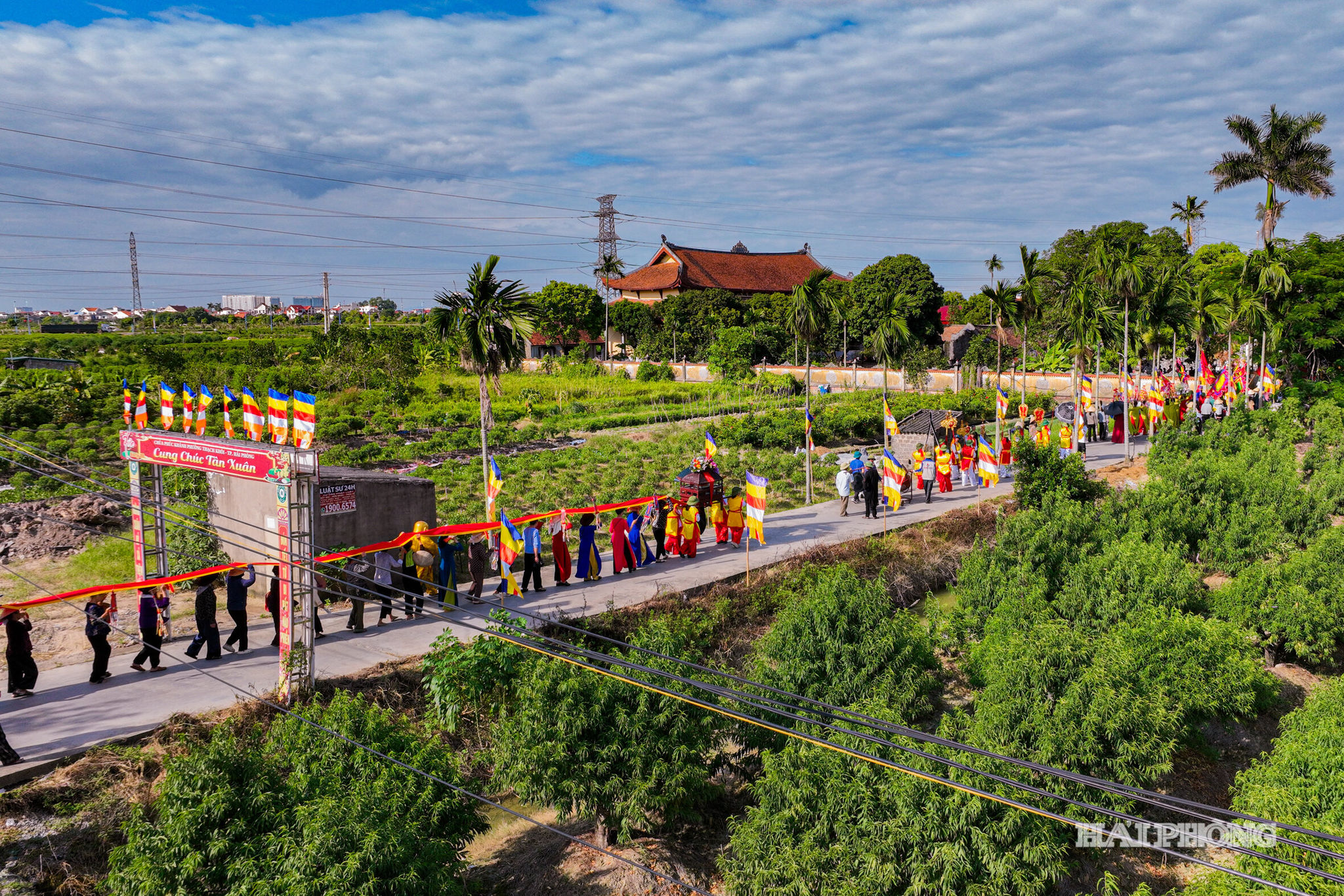 toan-canh-le-ruoc.jpg