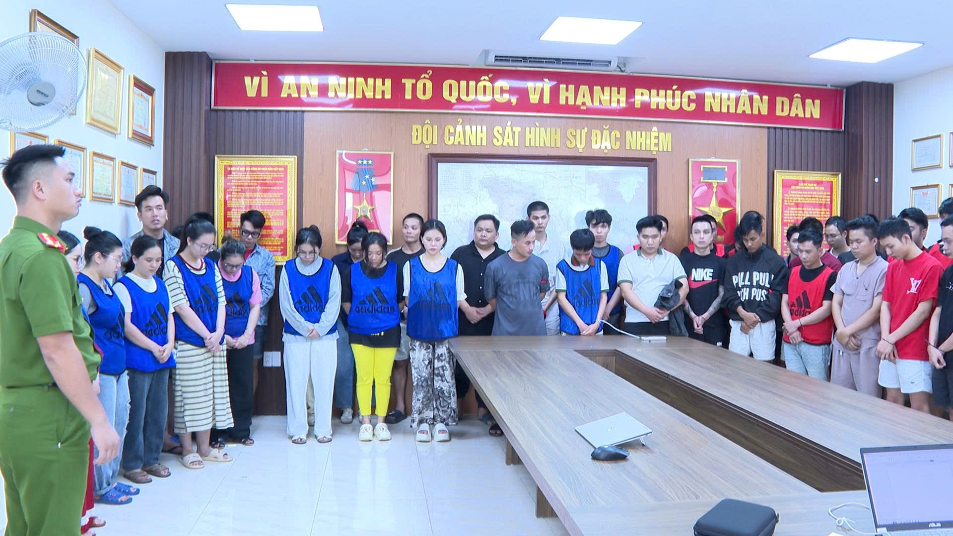 cong-an-hai-phong-1.jpg