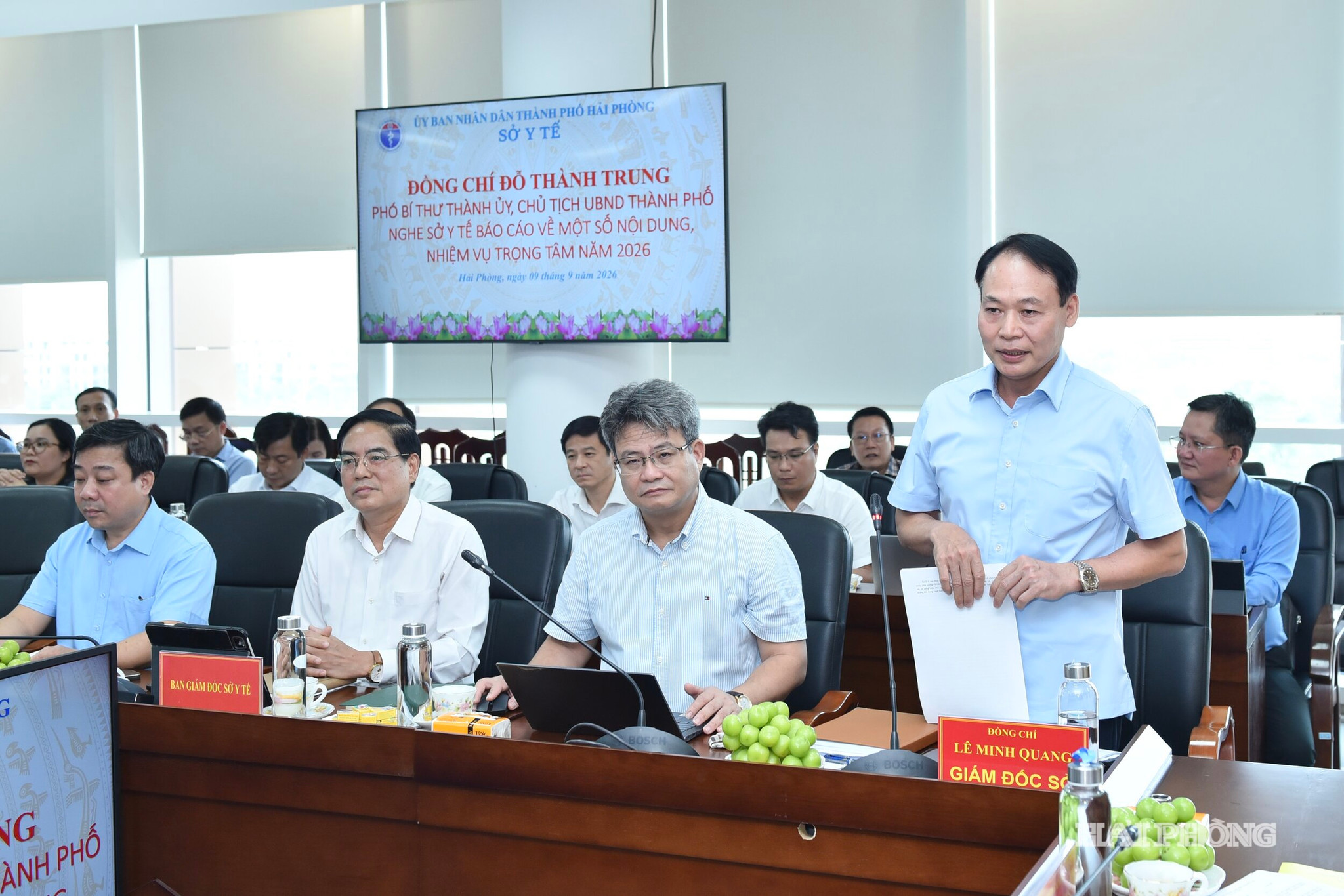 Đồng chí Lê Minh Quang, Giám đốc Sở Y tế phát biểu tại cuộc làm việc.