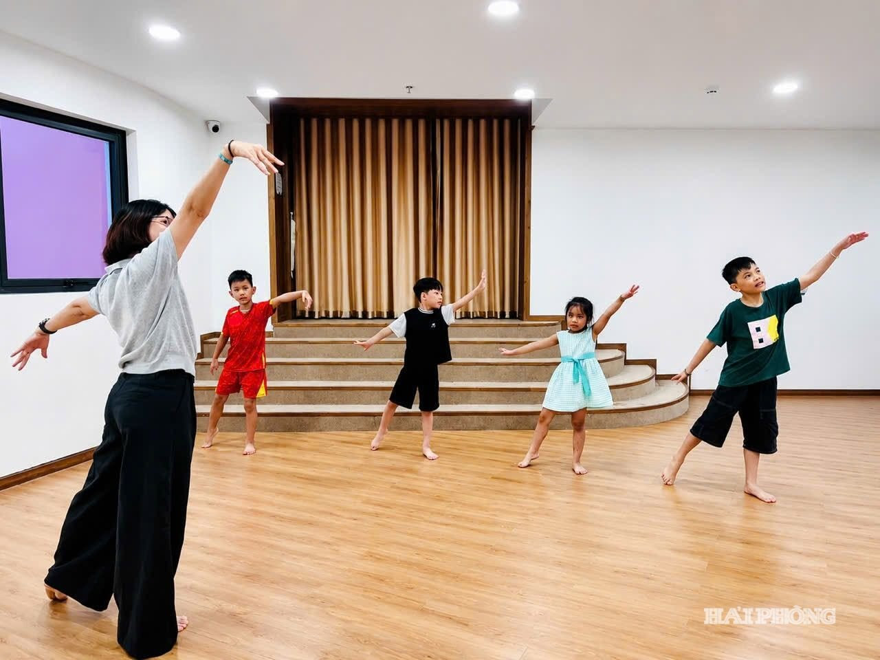sao_viet-7dbe76915cb2a64d33b3246ebf2e7cb8.jpg