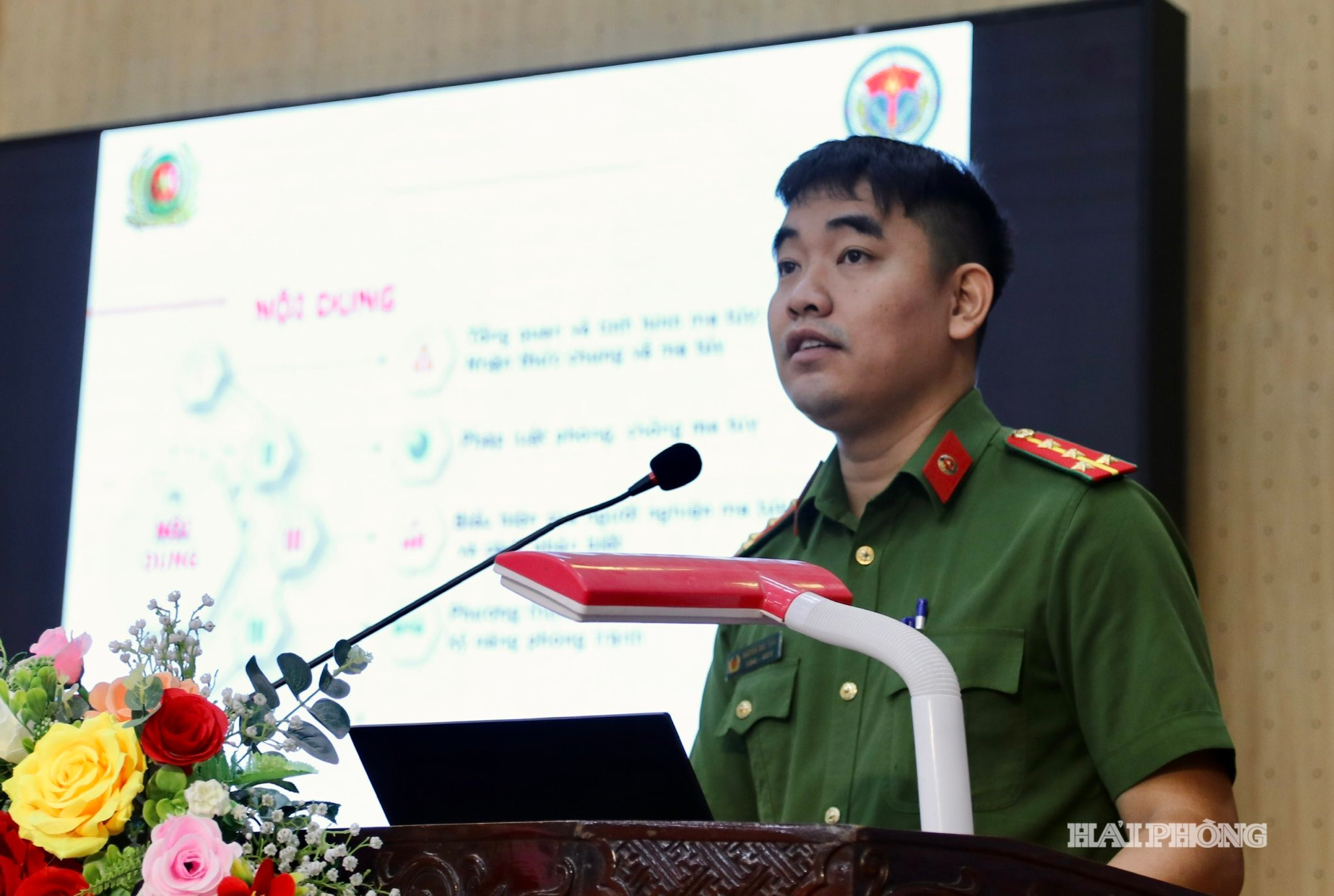 bao-cao-vien.jpg