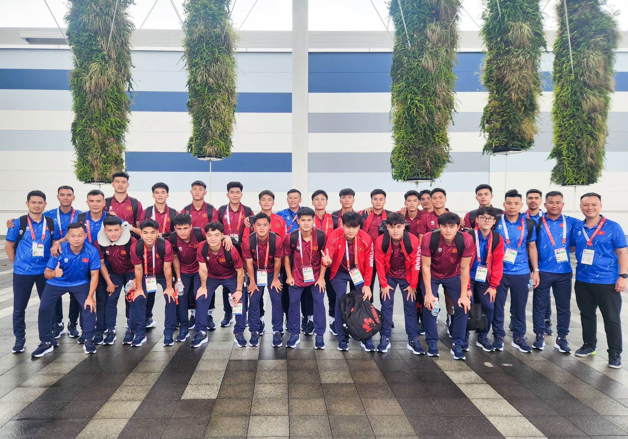 Tuyển U23 Việt Nam đã đến Nhật Bản, sẵn sàng cho Asiad 2026 - Ảnh 1.