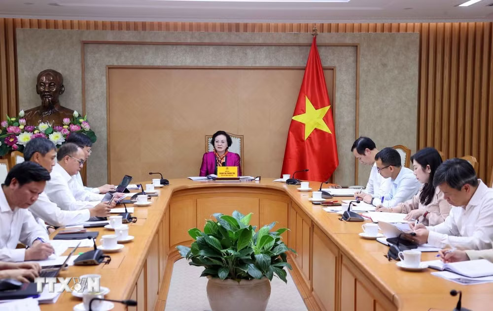 ttxvn-pho-thu-tuong-pham-thi-thanh-tra-lam-viec-voi-bo-noi-vu-ve-cac-de-an-doi-moi-to-chuc-bo-may-hanh-chinh-1509-1.jpg