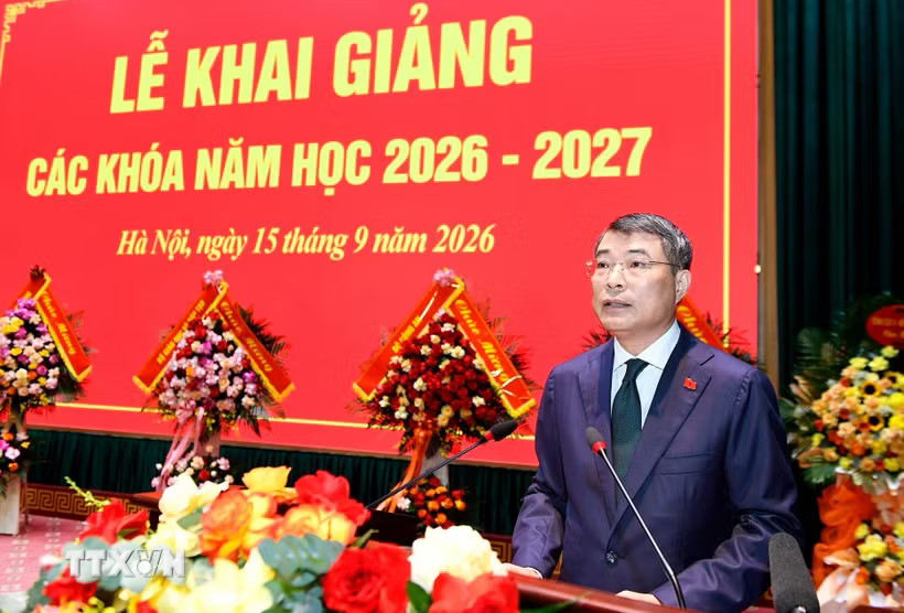 Thủ tướng Lê Minh Hưng phát biểu tại Lễ Khai giảng các khóa năm học 2026-2027 của Học viện Quốc phòng. (Ảnh: Dương Giang/TTXVN)