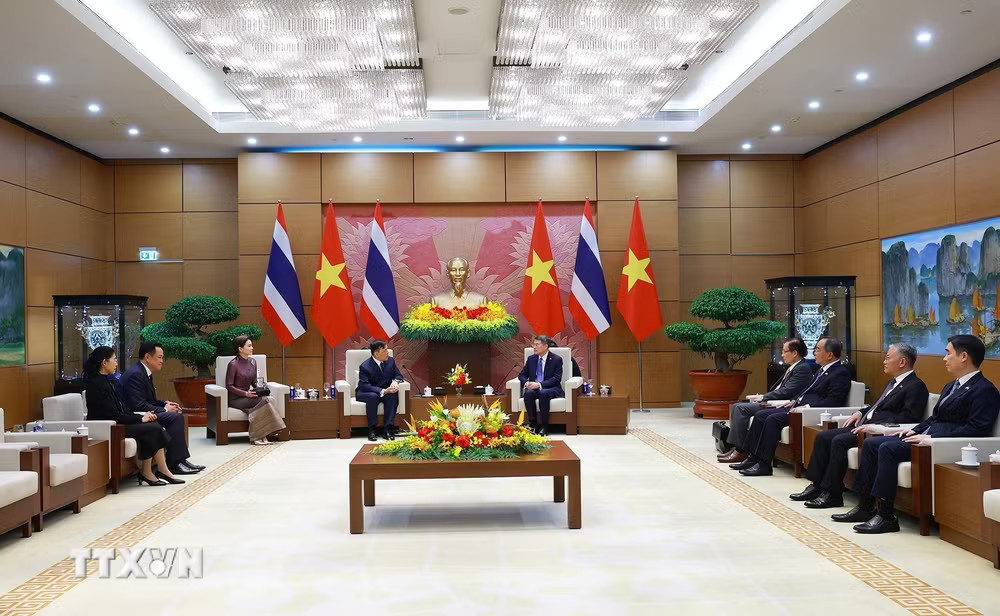 ttxvn-thu-tuong-hoi-kien-nha-vua-va-hoang-hau-thai-lan-9025782-3.jpg