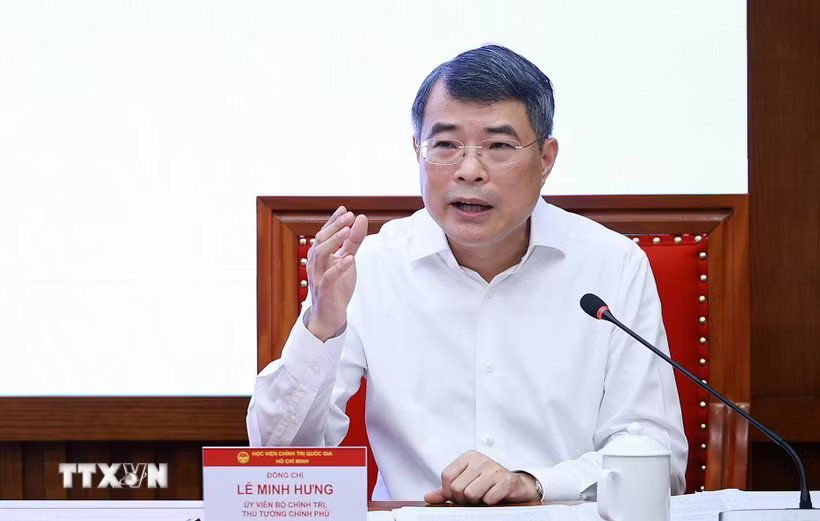 Thủ tướng Lê Minh Hưng trao đổi Chuyên đề: “Nâng cao năng lực điều hành của Chính phủ, tạo đột phá mạnh mẽ cho phát triển nhanh, bền vững và tăng trưởng hai con số.
