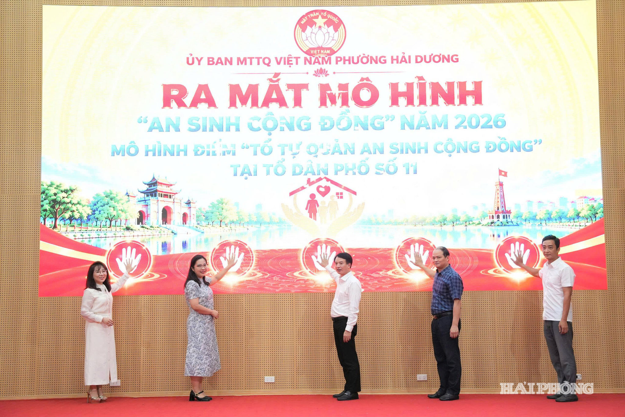 ra-mat-mo-hinh.jpg