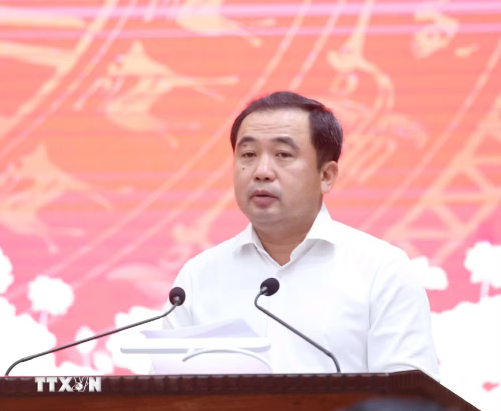 ttxvn-tong-bi-thu-chu-tich-nuoc-chu-tri-hoi-nghi-thong-qua-du-thao-ket-qua-kiem-tra-giam-sat-dot-3-doi-voi-ban-thuong-vu-thanh-uy-ha-noi-10.jpg