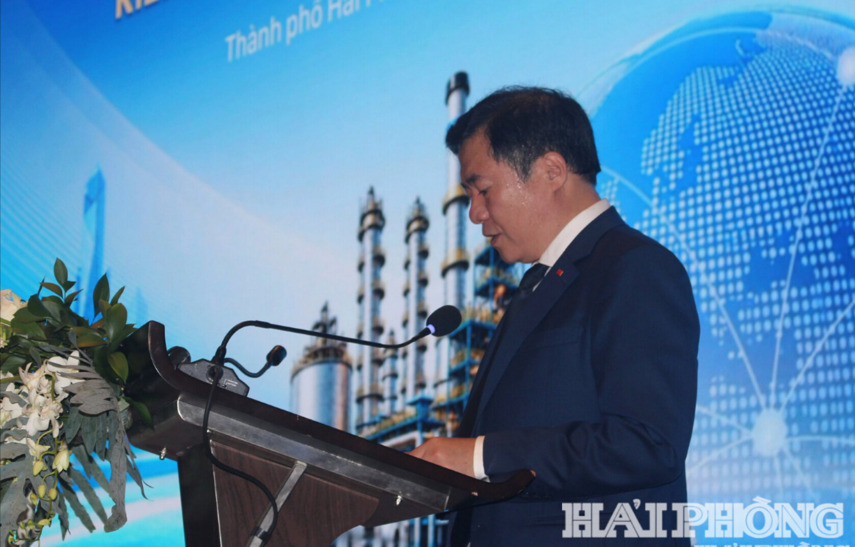Đồng chí Nguyễn Sinh Nhật Tân, Thứ Trưởng Bộ Công Thương phát biểu khai mạc Diễn đàn Phòng vệ thương mại năm 2026.
