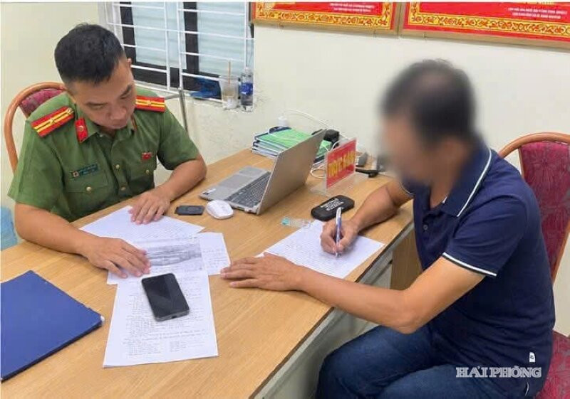 roi hoi nhom xau doc