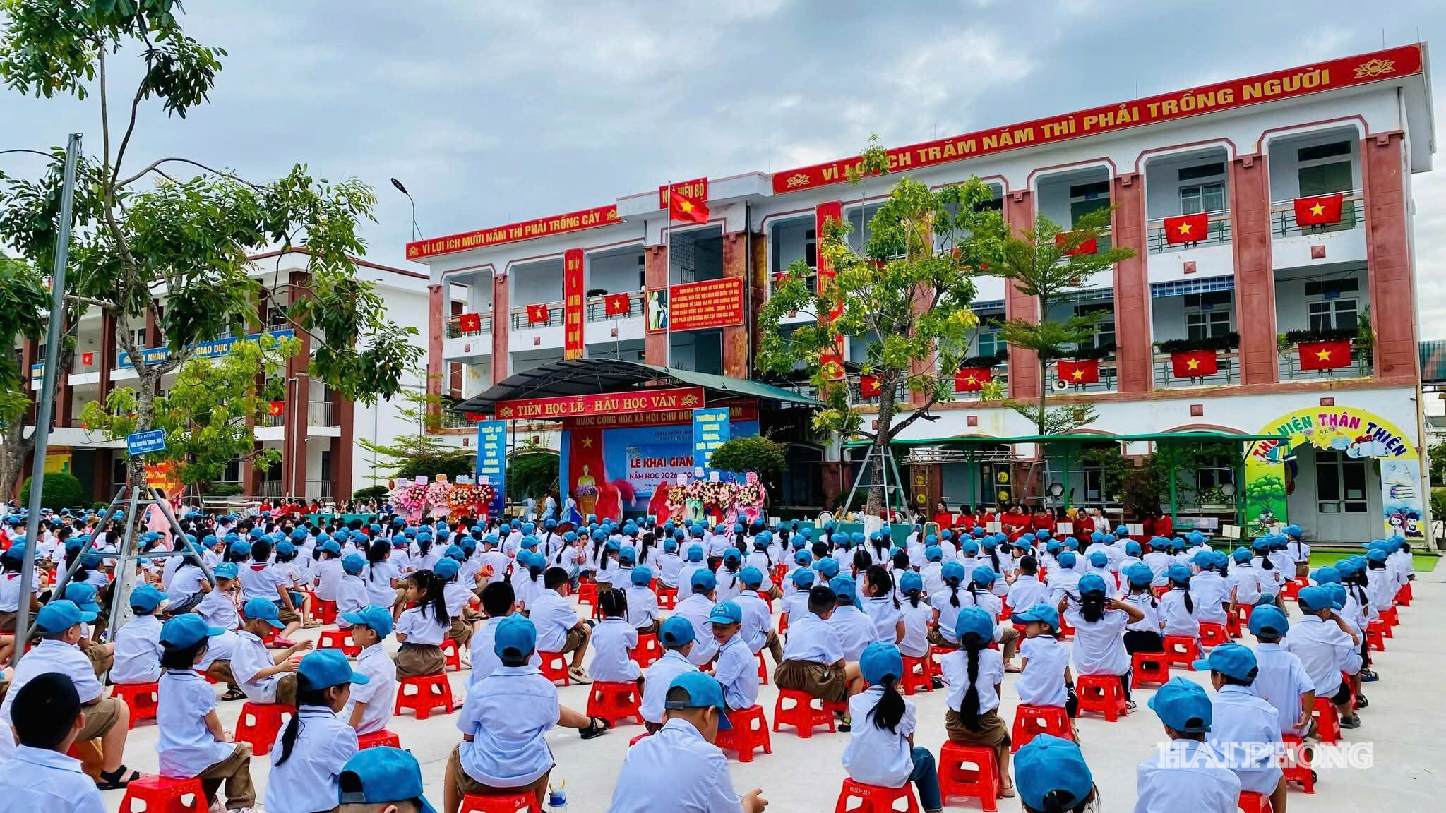 quoc gia 1