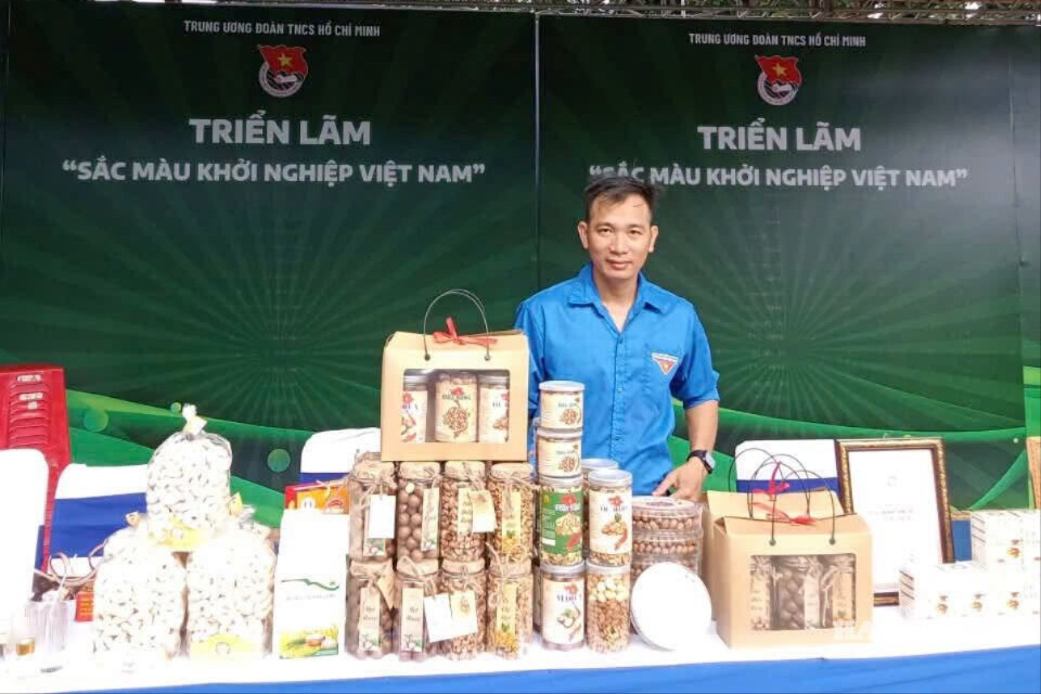 giai-thuong-luong-dinh-cua.png(1).jpeg