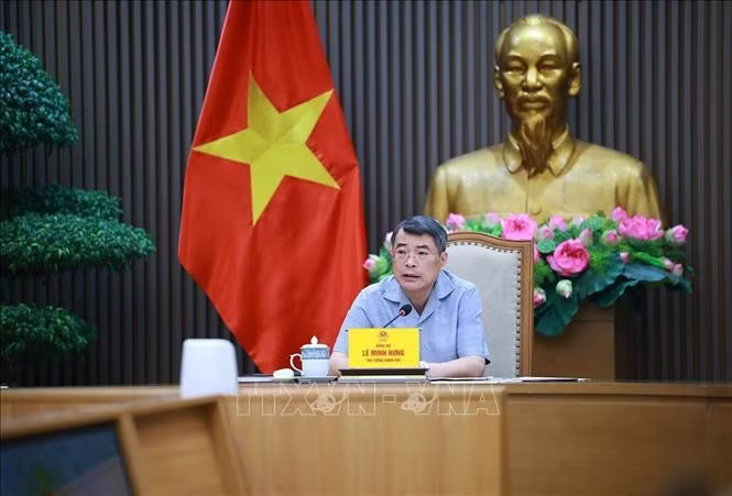 media3.baotintuc.vn-images-sm4190uvayve8weiqse9bk3ifaobctckwnl6k77vi6ouqu6wozi-0zfhqzjzolxr81unbacee9njjc5hdsmo2g-_le-minh-hung-4062.jpg.avif