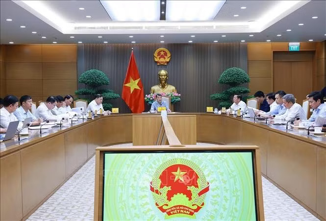 media3.baotintuc.vn-images-sm4190uvayve8weiqse9bk3ifaobctckwnl6k77vi6qeybl_wzum6exipnn4tsev81unbacee9njjc5hdsmo2g-_le-minh-hung-1159.jpg.avif
