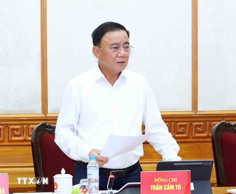 Đồng chí Trần Cẩm Tú, Ủy viên Bộ Chính trị, Thường trực Ban Bí thư phát biểu chỉ đạo cuộc họp. (Ảnh: Phương Hoa/TTXVN)