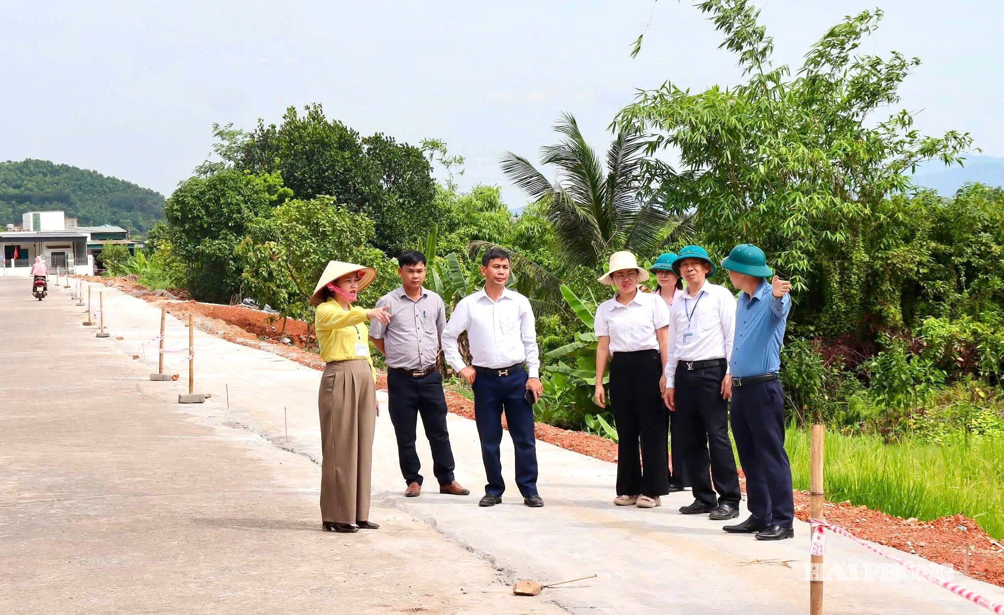 nhi-chieu-giam-sat-1-42863791d082985ecfd2c22f8dbb8b4f.jpg