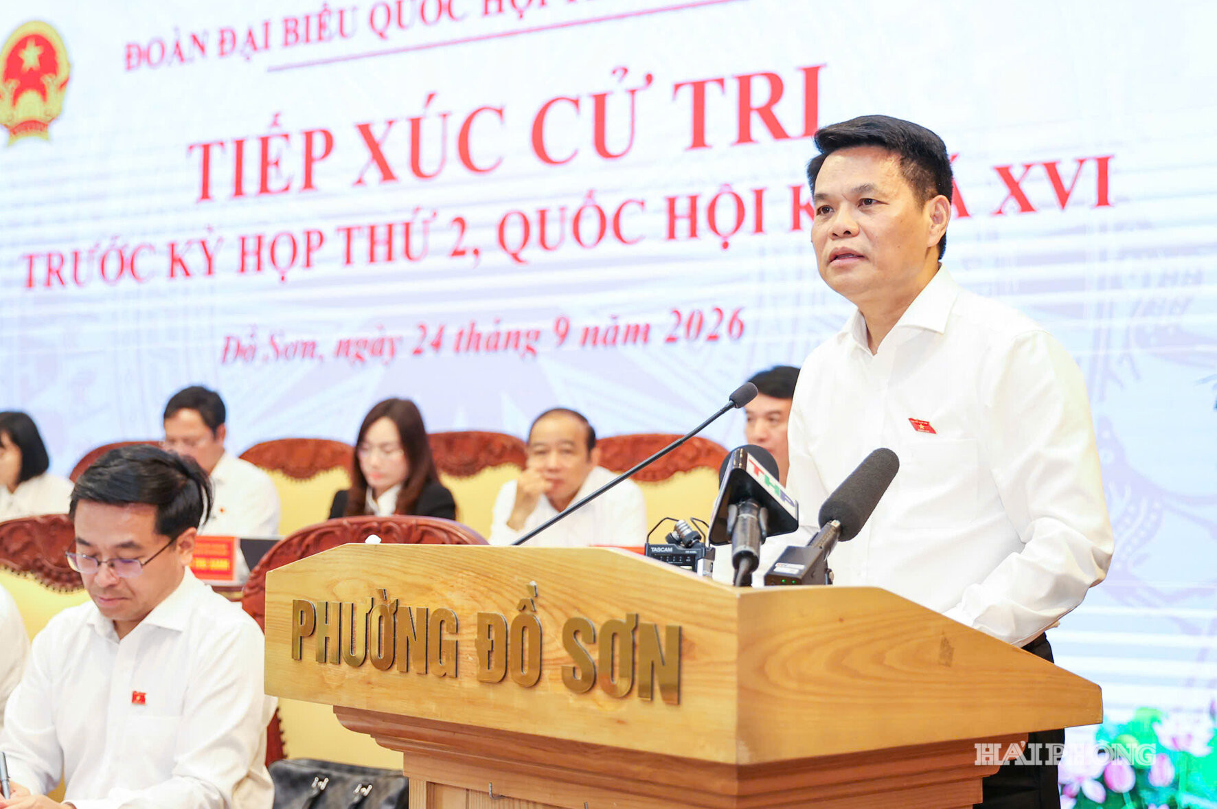 le ngoc chau _ tiep xuc cu tri 1