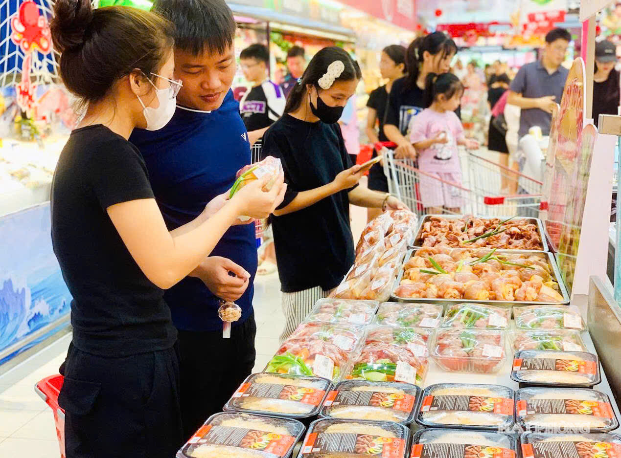 suc-mua-tieu-dung-1.jpg