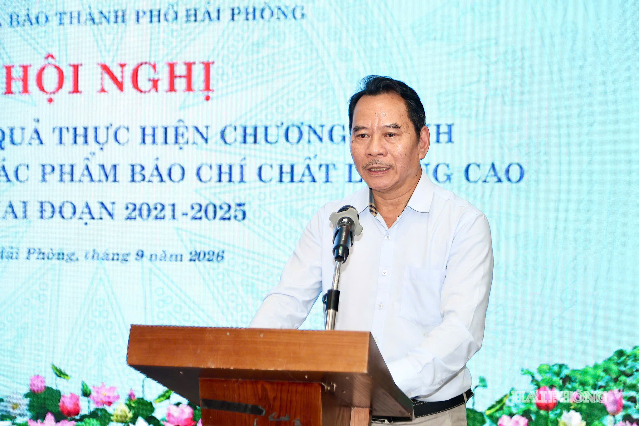 hoi-nha-bao1.jpg