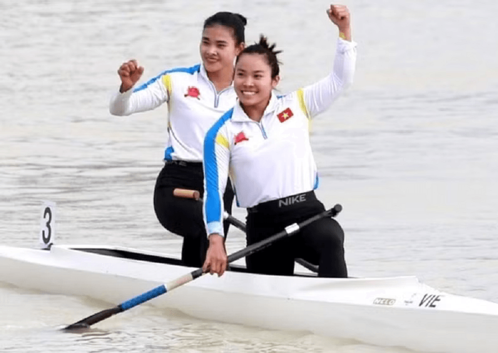 canoing-viet-nam.png