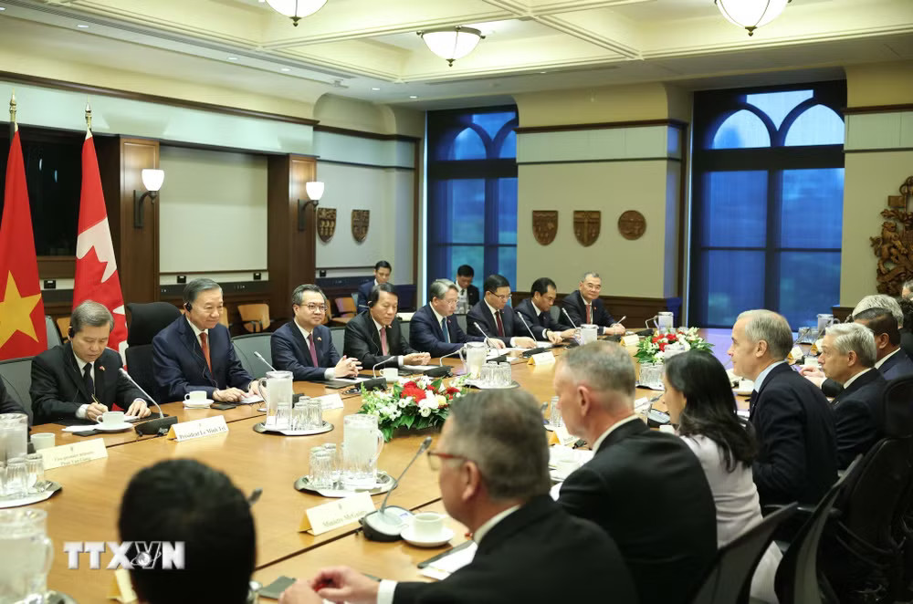 ttxvn_thu-tuong-canada-mark-carney-chu-tri-le-don-tong-bi-thu-chu-tich-nuoc-to-lam12.jpg