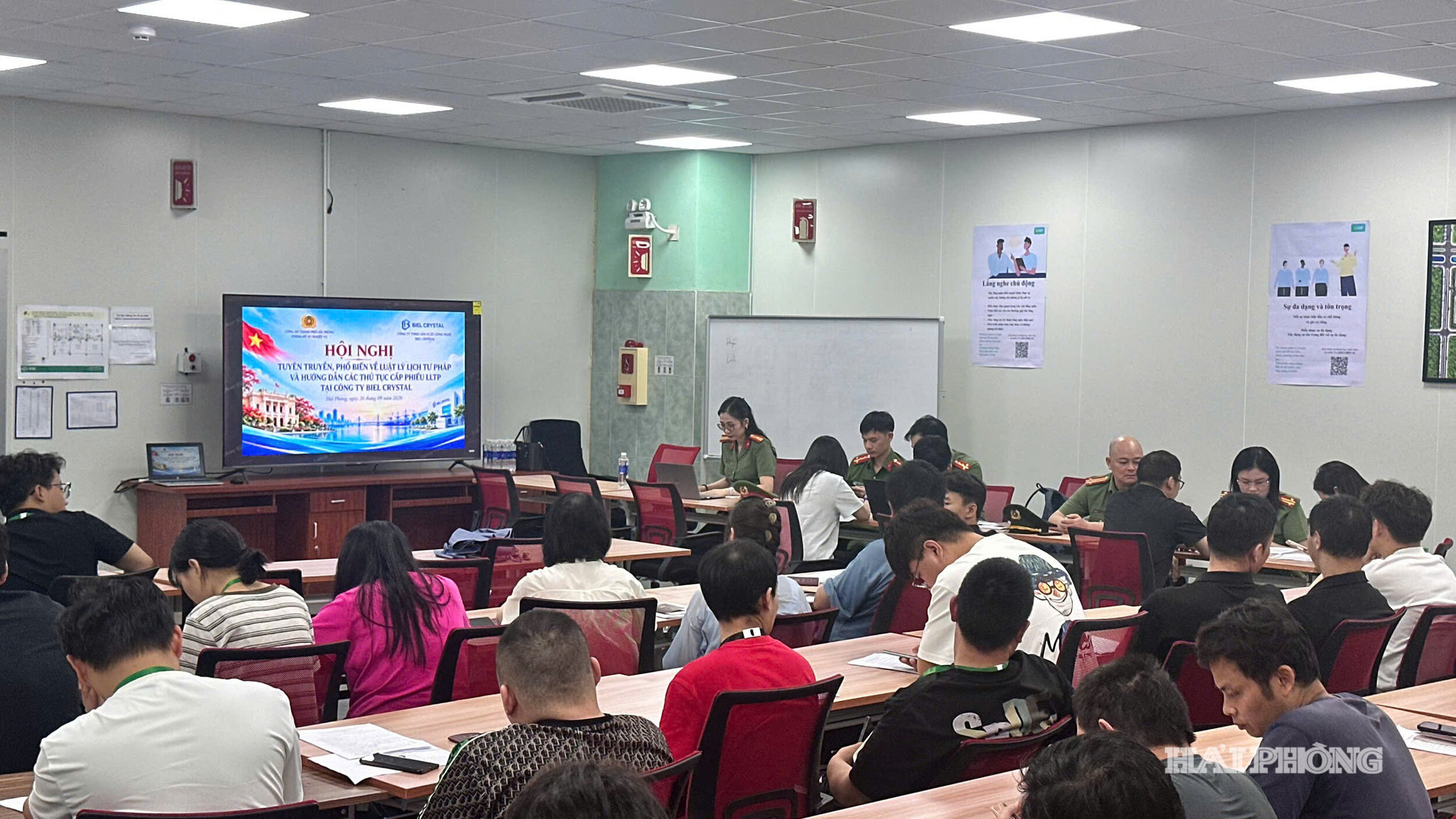 ly lich nuoc ngoai- an phu (10)