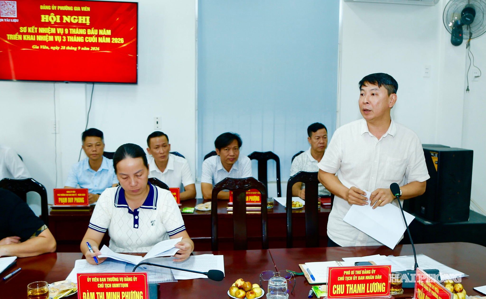 Lãnh đạo phường Ngô Quyền phát biểu tại hội nghị.