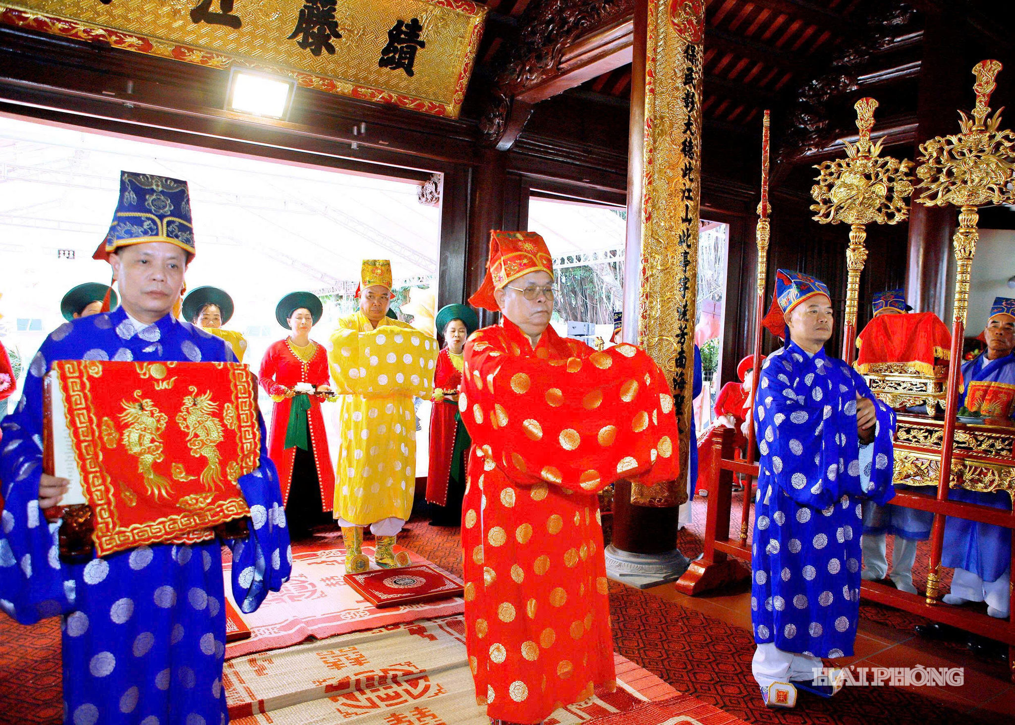 den-phu-xa1.jpg