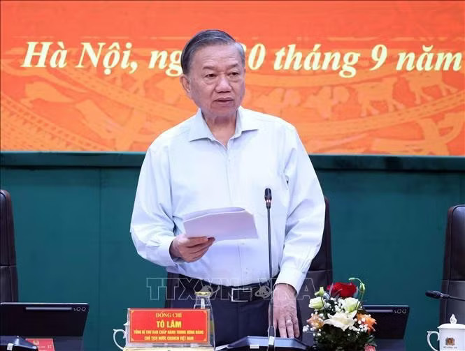 dykphp9ccjs850te5cbvnbdlteku-_potal-tong-bi-thu-chu-tich-nuoc-du-hoi-nghi-dang-uy-cong-an-trung-uong-quy-iii-stand-4487.jpg.avif