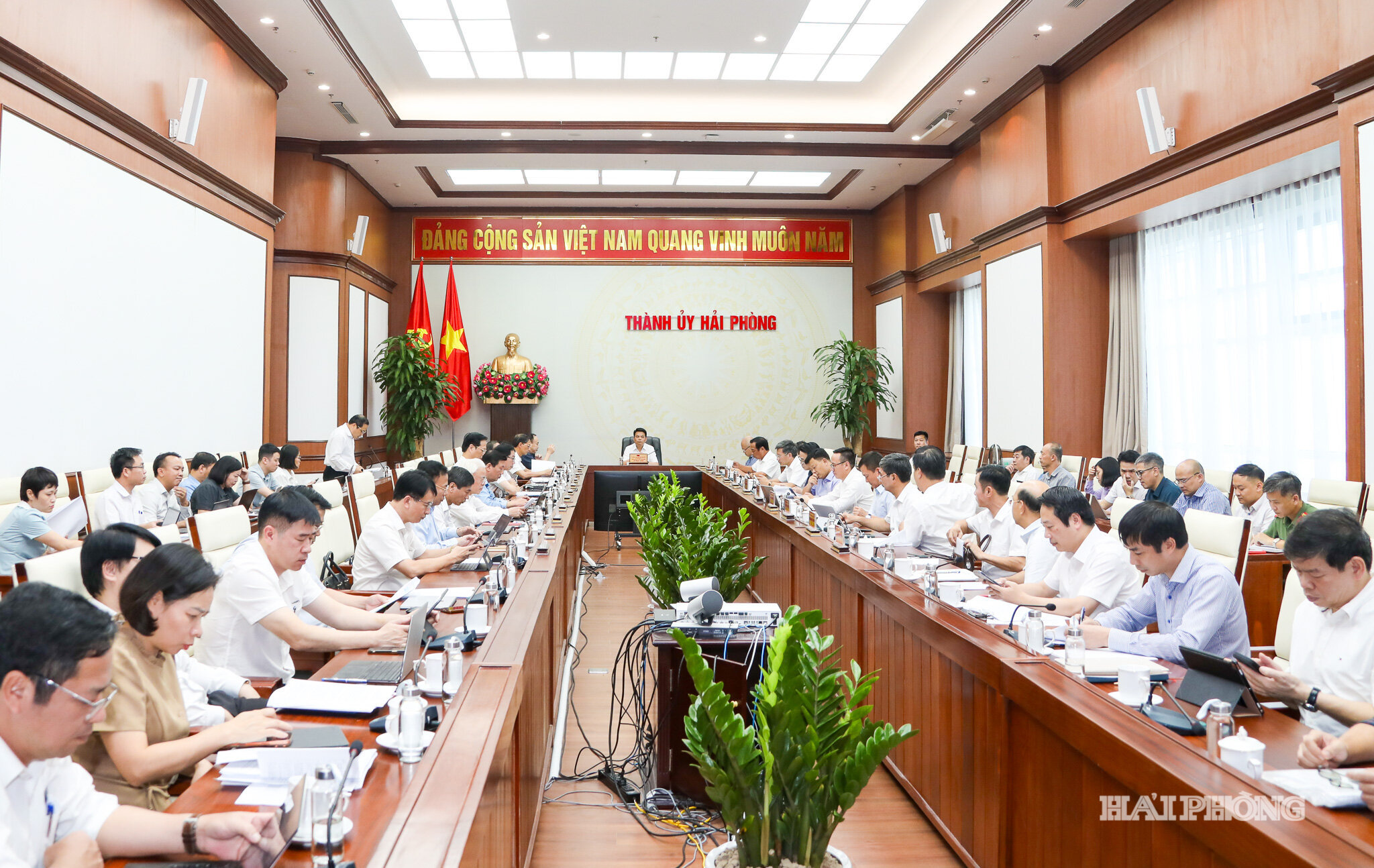 Quang cảnh hội nghị
