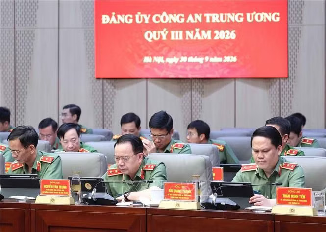 ly4kbkbmupq9r_mwkkxarwveyji-_potal-tong-bi-thu-chu-tich-nuoc-du-hoi-nghi-dang-uy-cong-an-trung-uong-quy-iii-stand-6594.jpg.avif