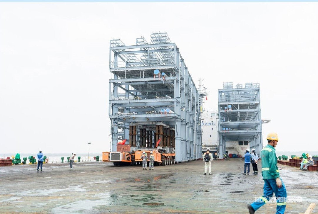 Hải Phòng xây dựng mạng lưới trung tâm logistics, kho ngoại quan tại các vùng chân hàng theo hướng chuẩn hóa tiêu chuẩn công trình xanh.