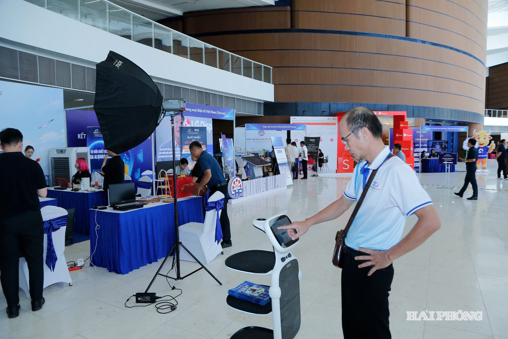 cong-thuong-14.jpg